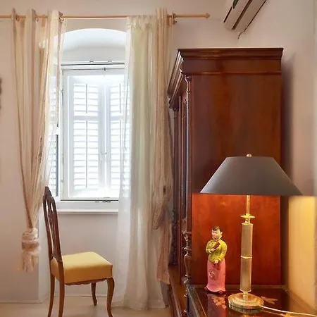 Apartament Pere S Mora