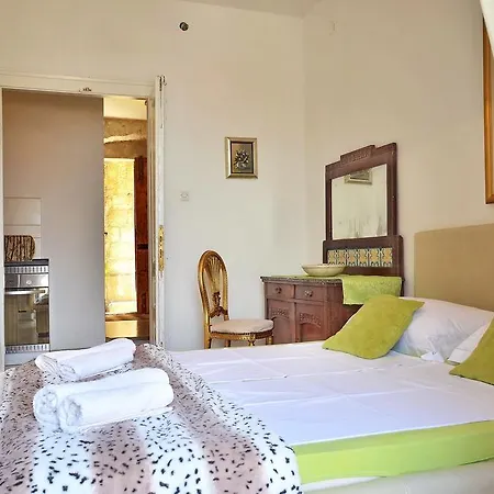 Pere S Mora Apartament
